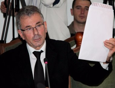 Αιφνιδιαστική παραίτηση του αρχηγού των μυστικών υπηρεσιών της Αλβανίας - Πιέσεις από Έ. Ράμα και καρτέλ ναρκωτικών;